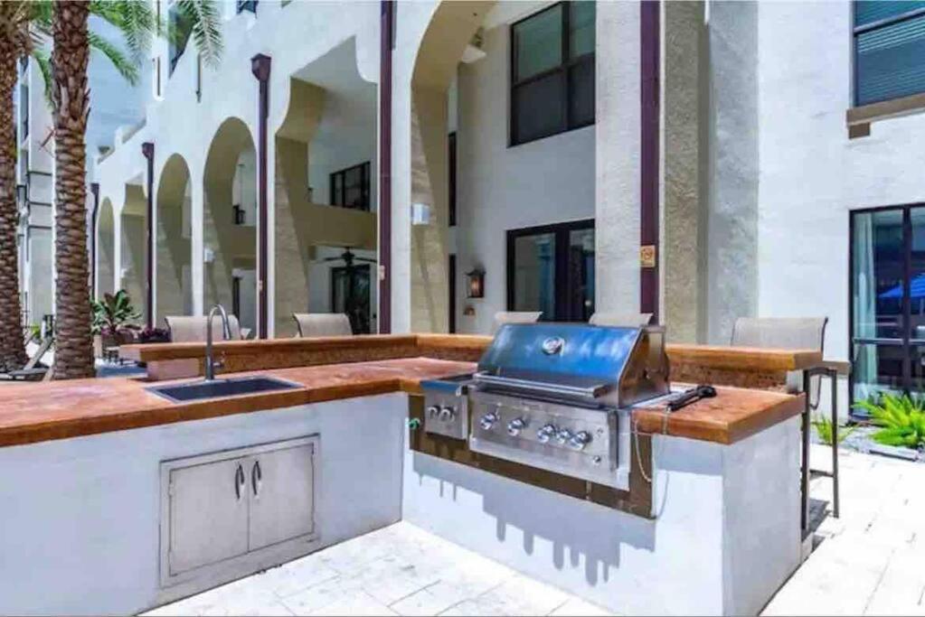 Ferienwohnung Blooming Journey In Tampa Bay! Exterior foto